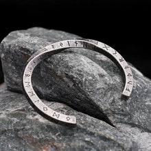 Load image into Gallery viewer, New Vintage Nordic Viking Twist Cuff for Men - Man-Kave