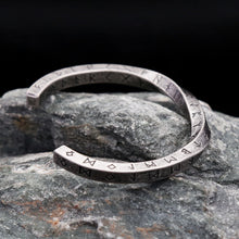 Load image into Gallery viewer, New Vintage Nordic Viking Twist Cuff for Men - Man-Kave